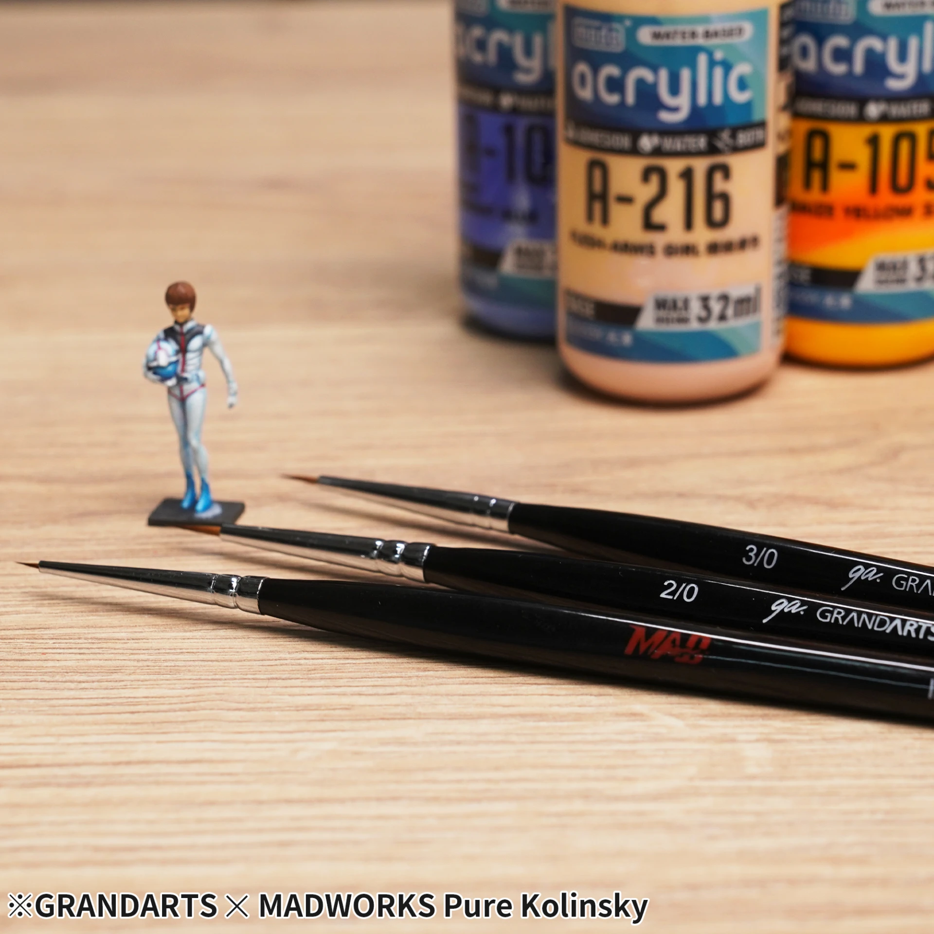 MADWORKS GM012 GRANDARTSXMADWORKS GM-01 貂毛畫筆 2  -1PCS