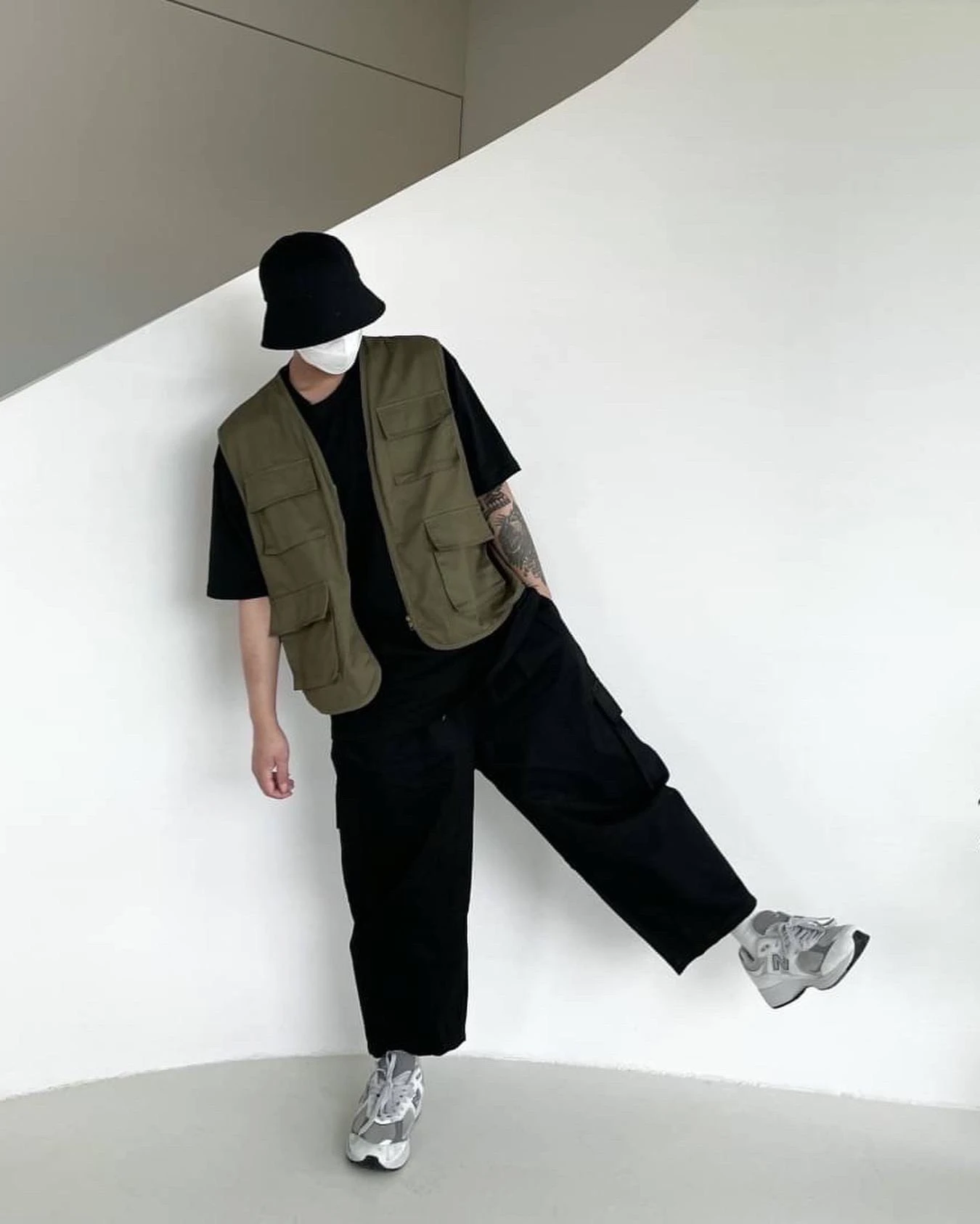 立體口袋工裝拉鍊背心 - 3色