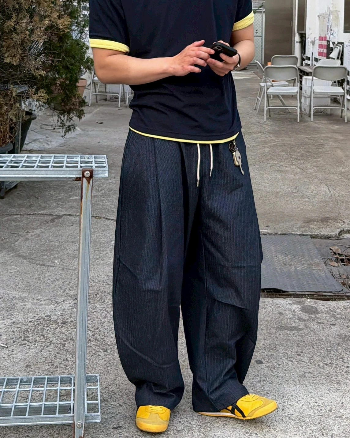 韓國人字紋弧形牛仔寬褲｜3色