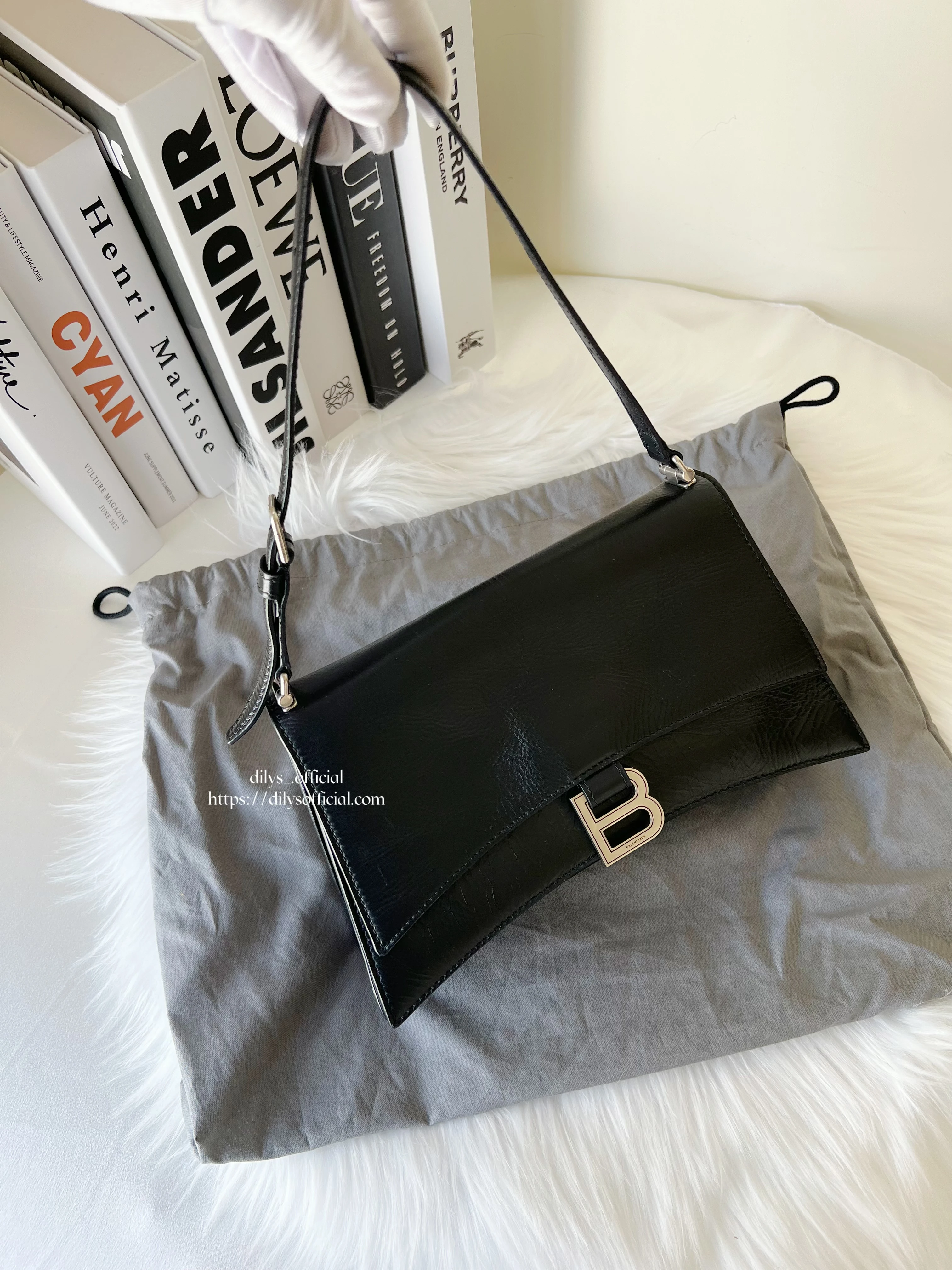 Balenciaga crush (Small)