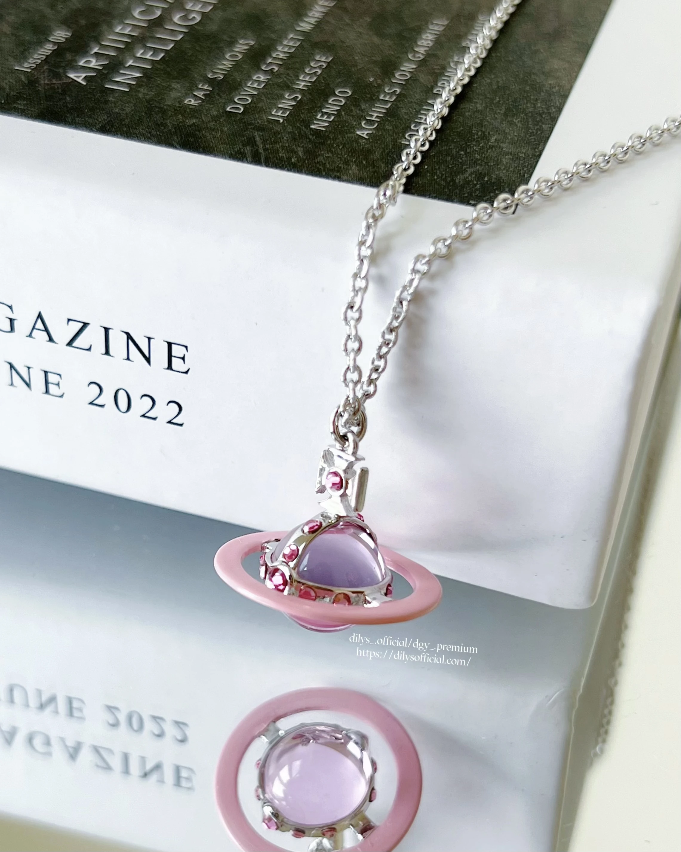 Vivienne Westwood SS25 櫻花粉Orb