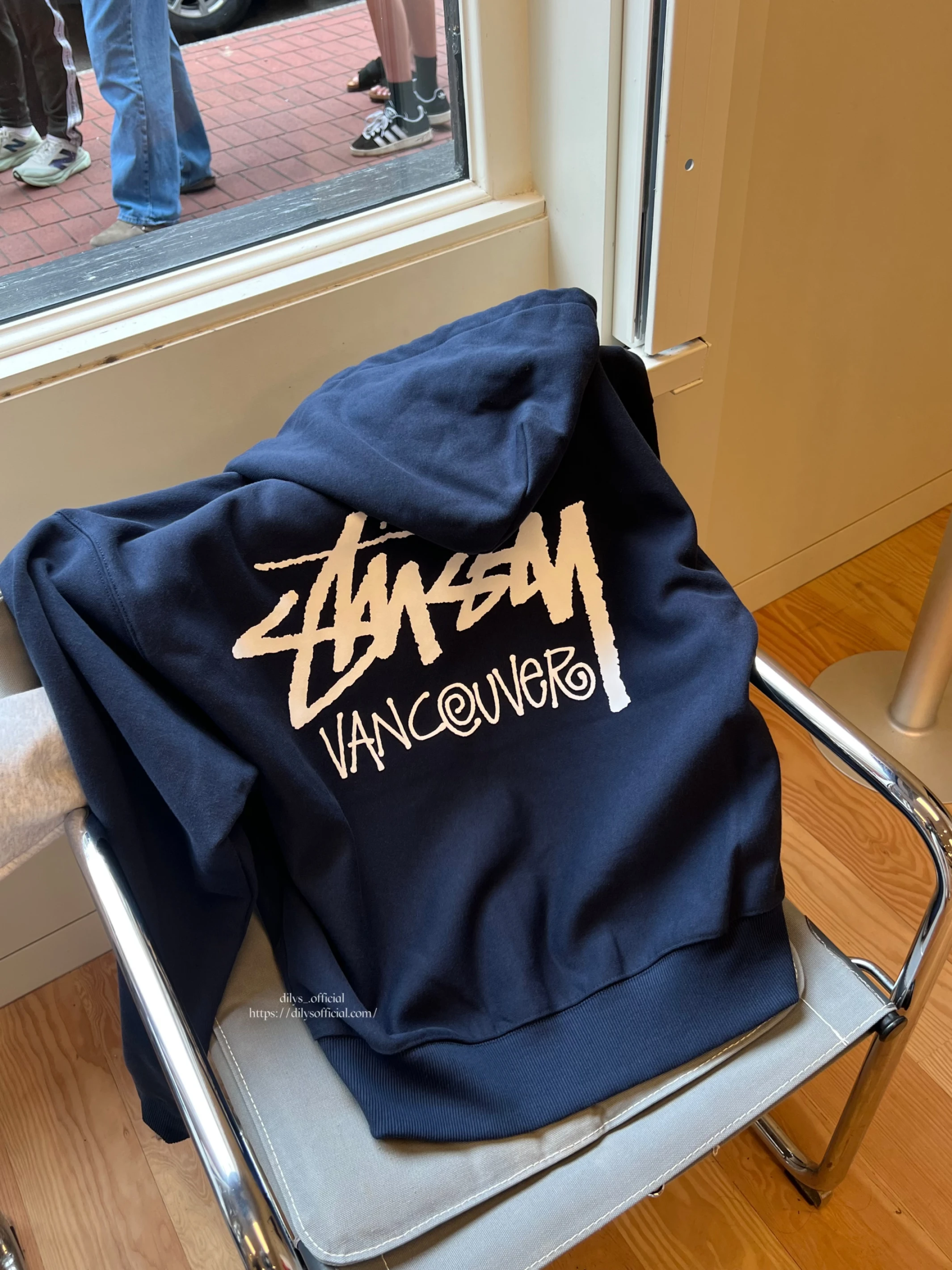 Stüssy 區域限定｜Vancouver 溫哥華 T-shirt 拉鍊外套 帽T