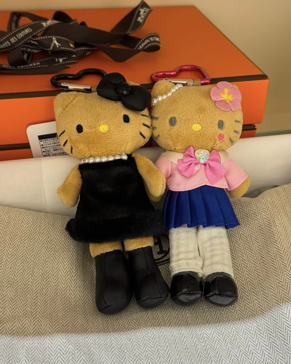 現貨🇯🇵日本限定 長腿 KITTY 貴婦、黑皮制服
