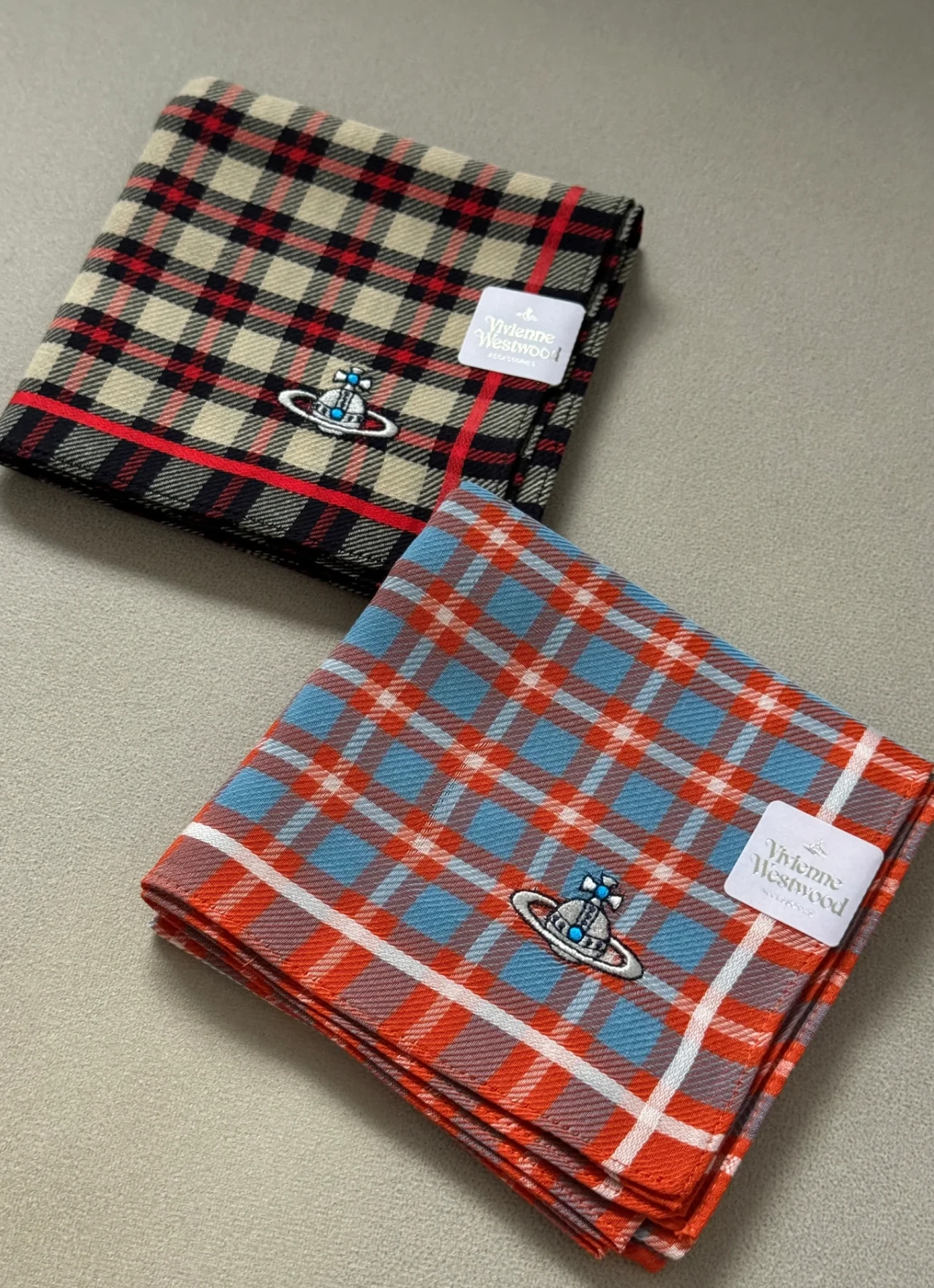 現貨Vivienne Westwood 方巾 100%棉