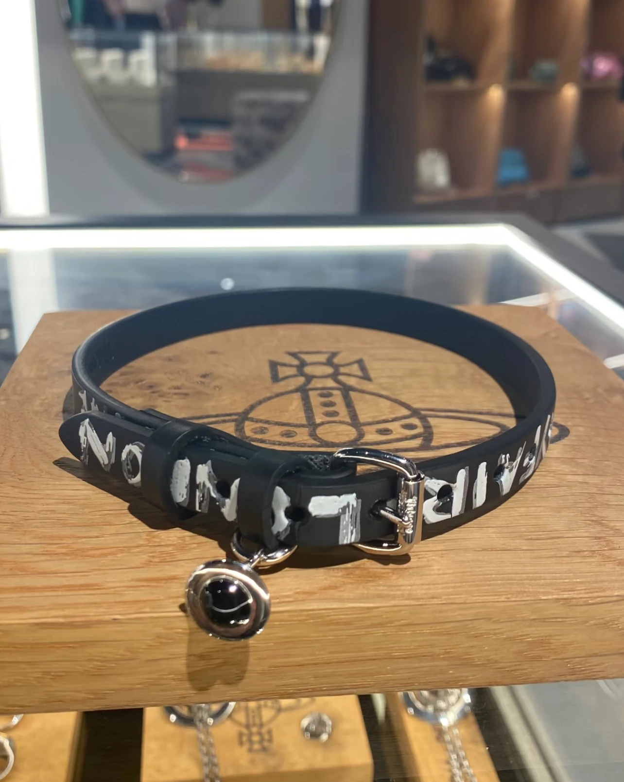 Vivienne Westwood Bristol Choker皮帶項圈