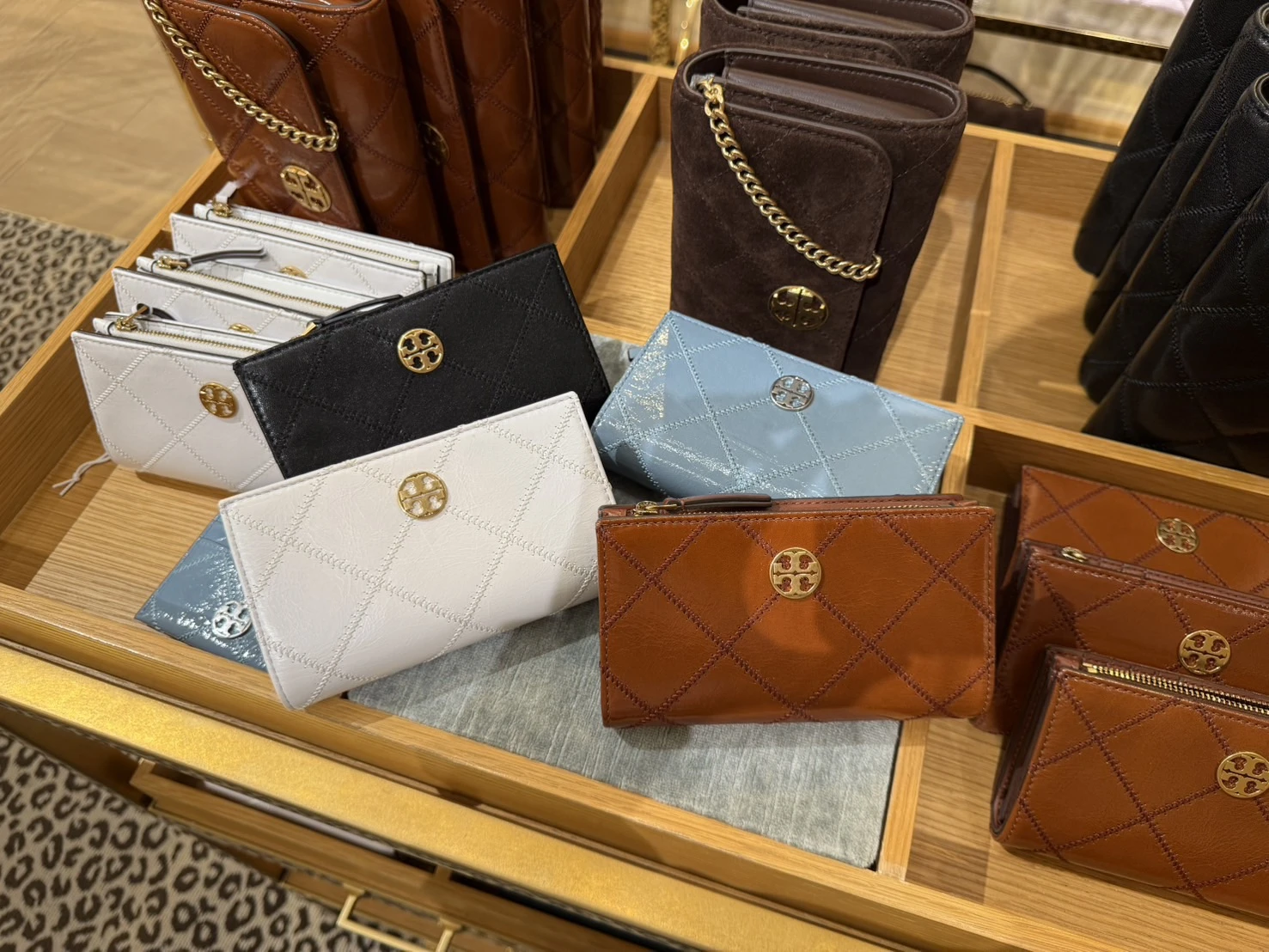 現貨黑色｜Tory Burch Willa 小香風中夾
