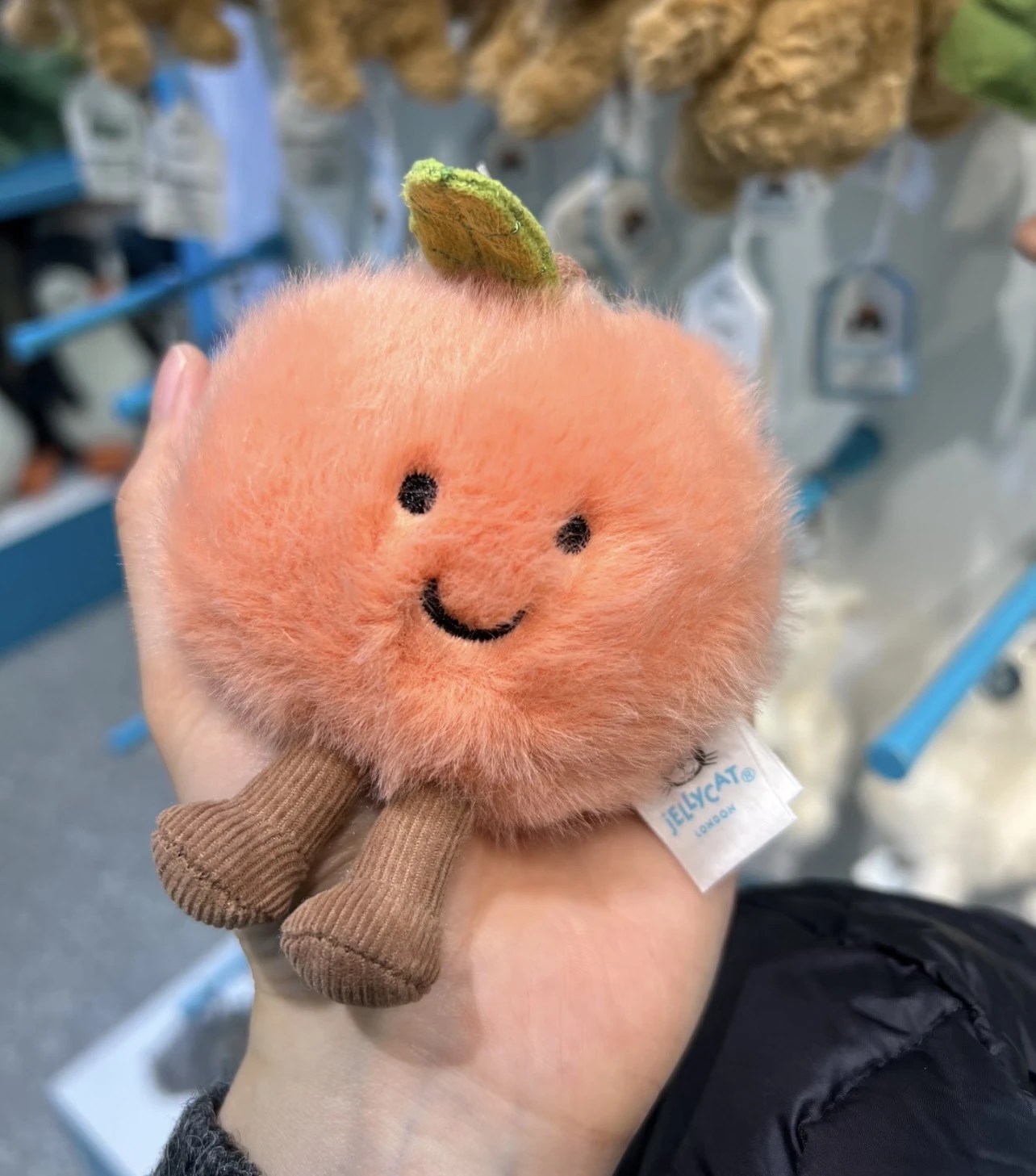 現貨<可愛爆擊>Jellycat 桃子吊飾🍑