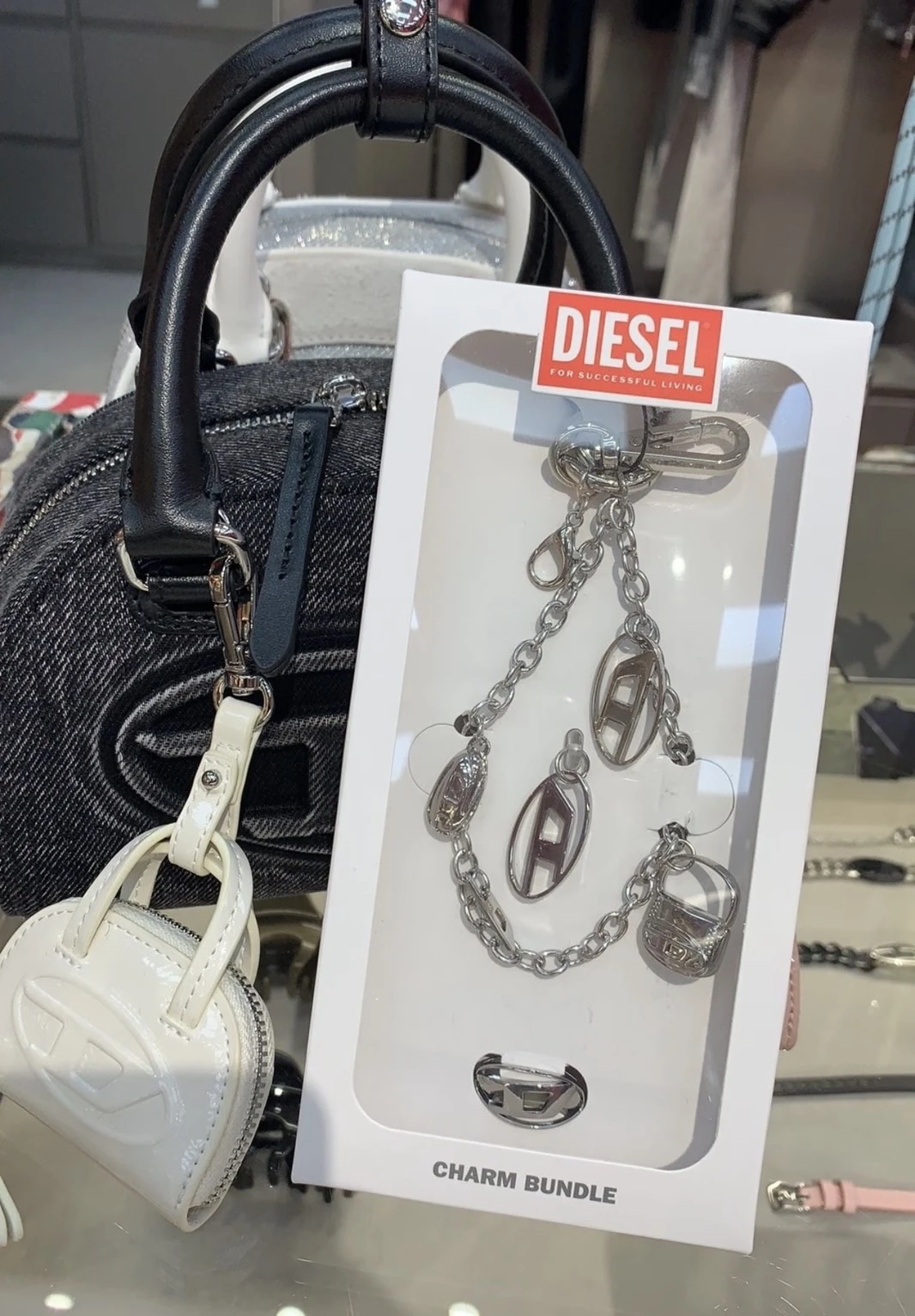現貨｜Diesel Oval D 吊飾套組 手機吊飾+防塵塞