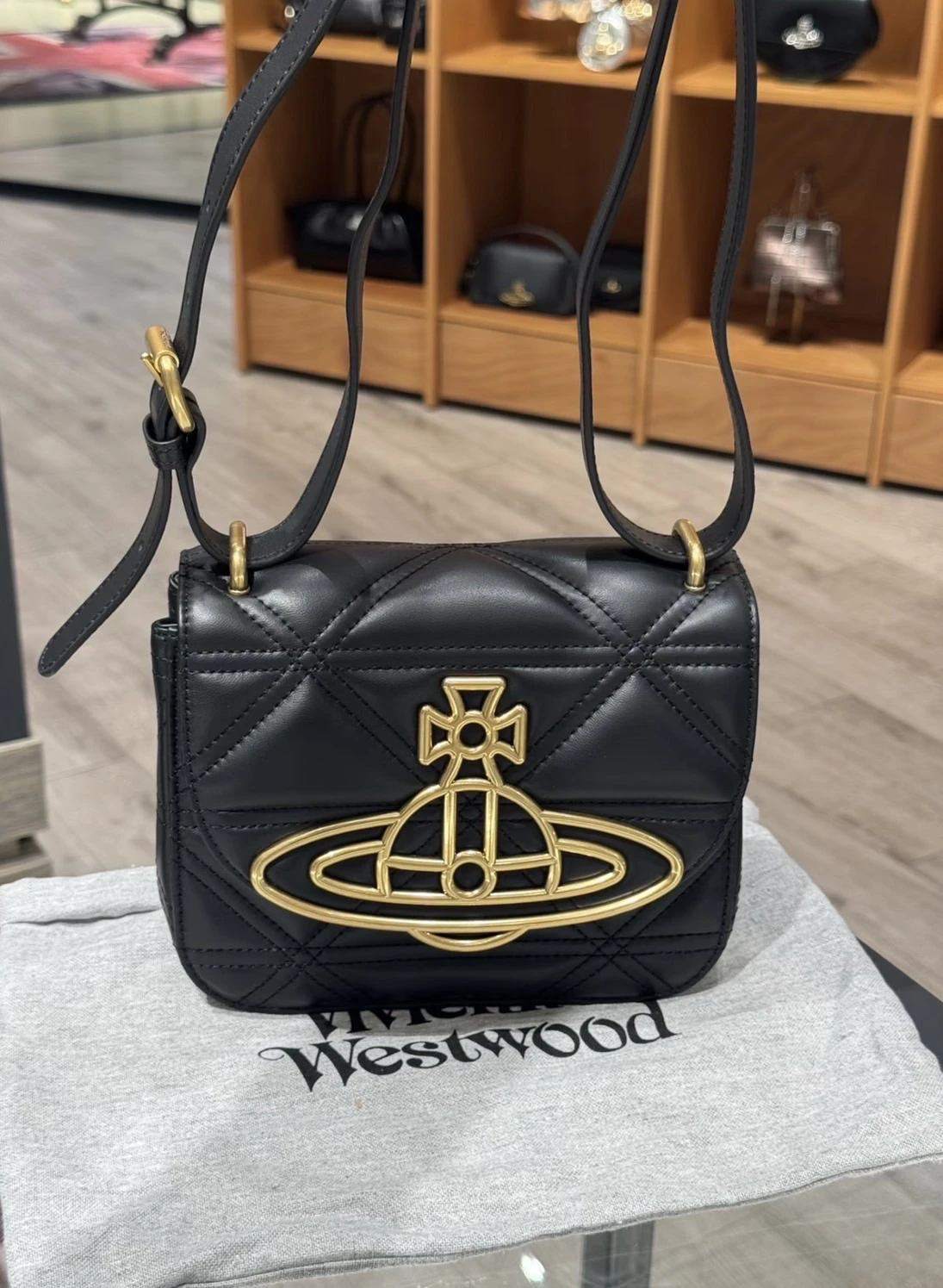 現貨<🇬🇧節慶折扣>Vivienne Westwood Linda 羊皮豆腐包