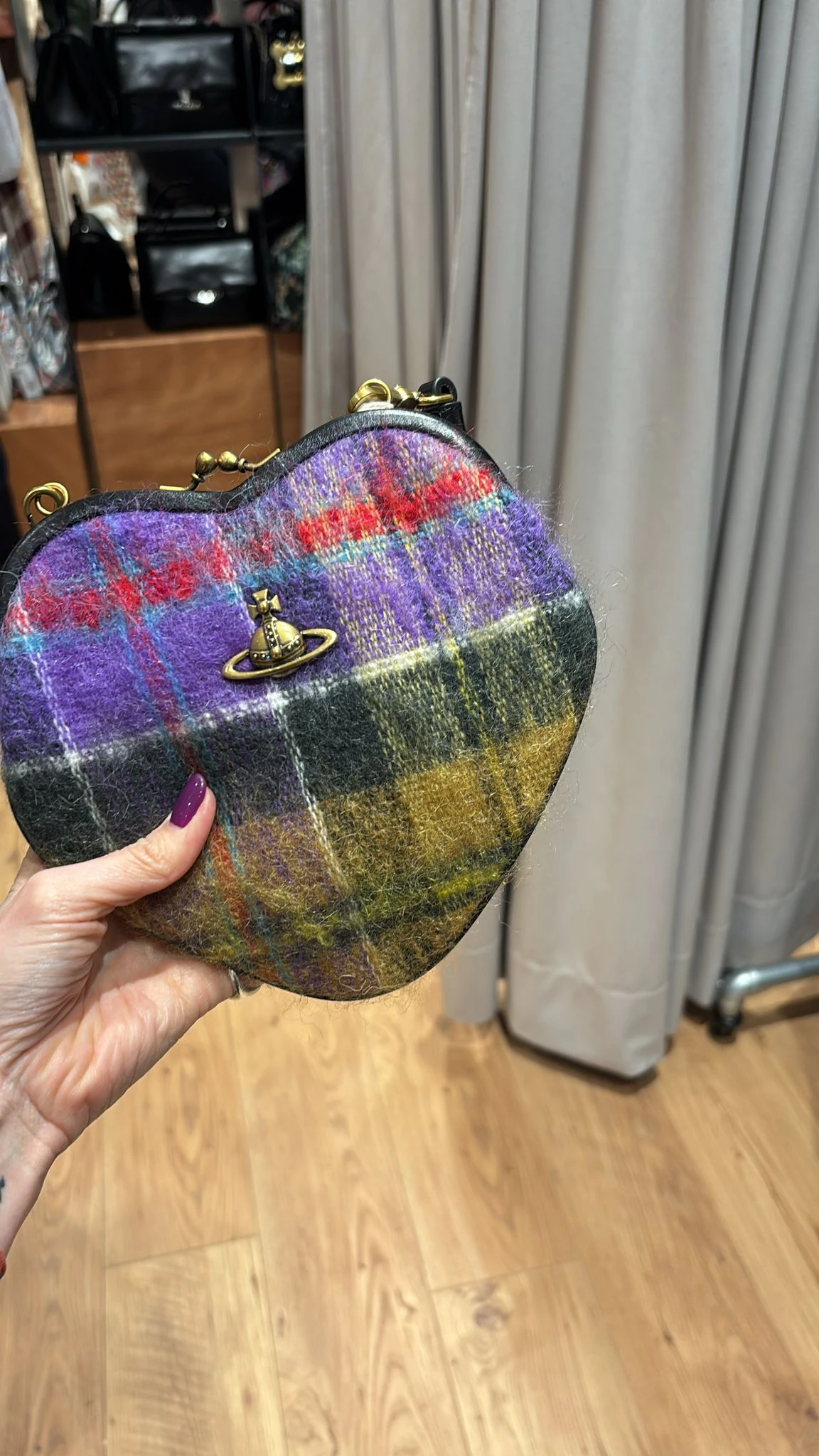 Vivienne Westwood 特賣 紫色毛愛心包