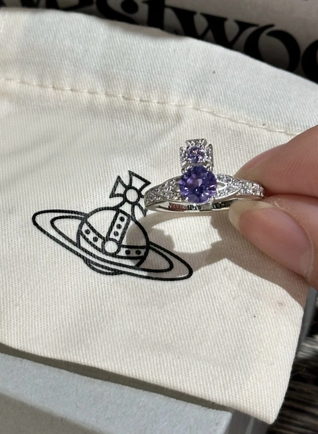 現貨｜Vivienne Westwood 925銀 Ismene 戒指 紫鑽
