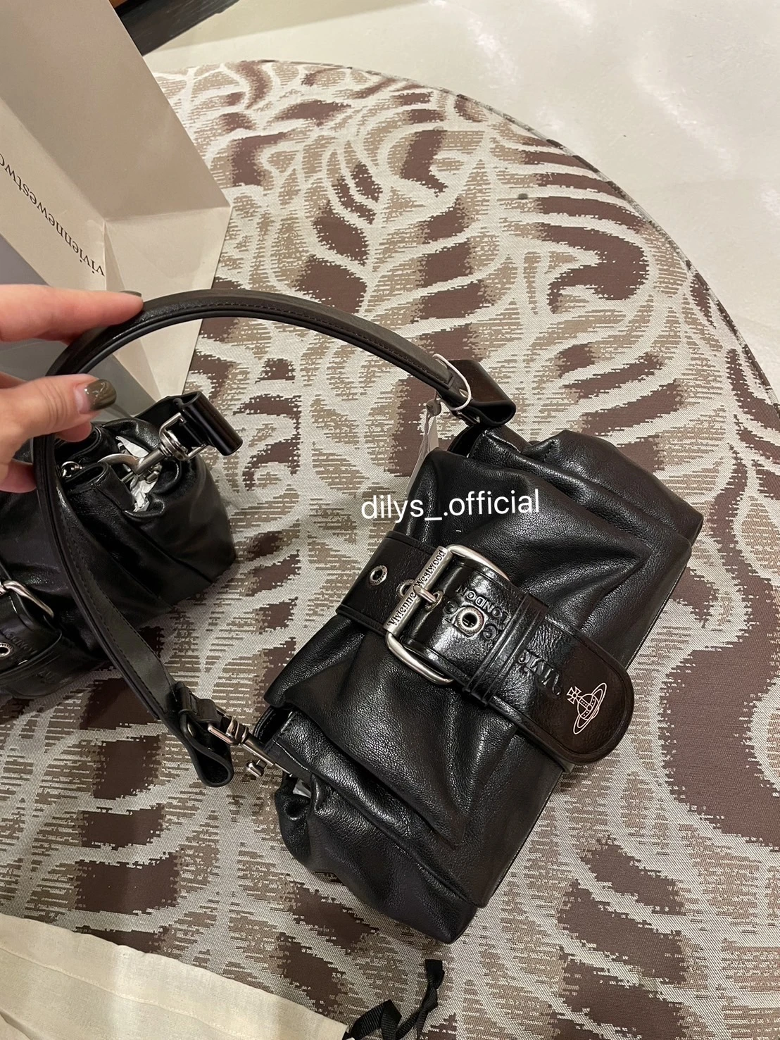 <大熱門款>Vivienne Westwood 真皮蝴蝶包 Hazel Treasure