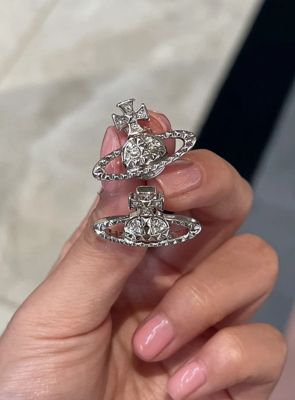 現貨｜Vivienne Westwood Mayfair 卯釘耳針