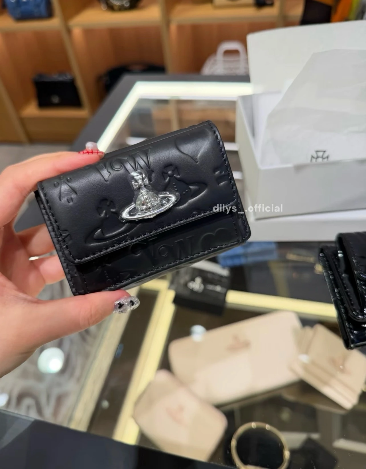🇯🇵日本限定新品Vivienne Westwood 手掌錢包 三折錢包