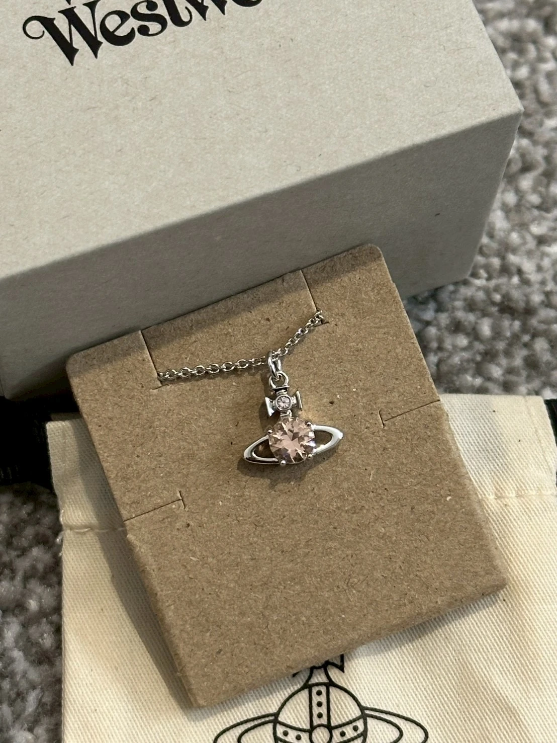 客訂｜Vivienne Westwood Reina粉色項鍊