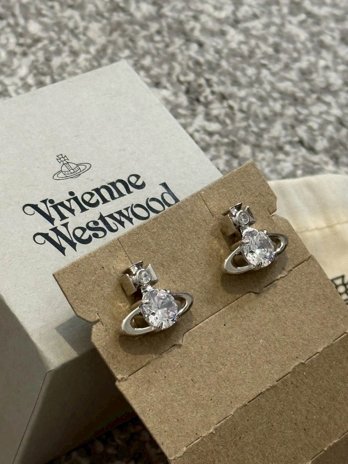 Vivienne Westwood Reina耳環
