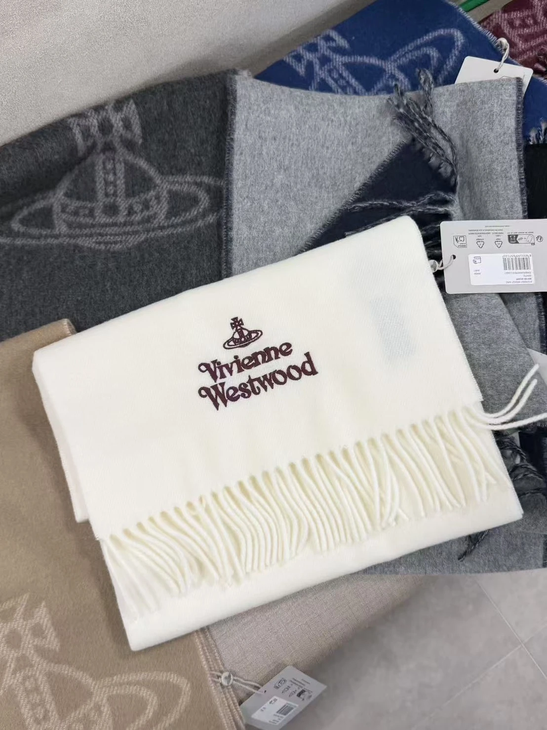 Vivienne Westwood Embroidered Logo Scarf 100% 羊毛刺繡圍巾