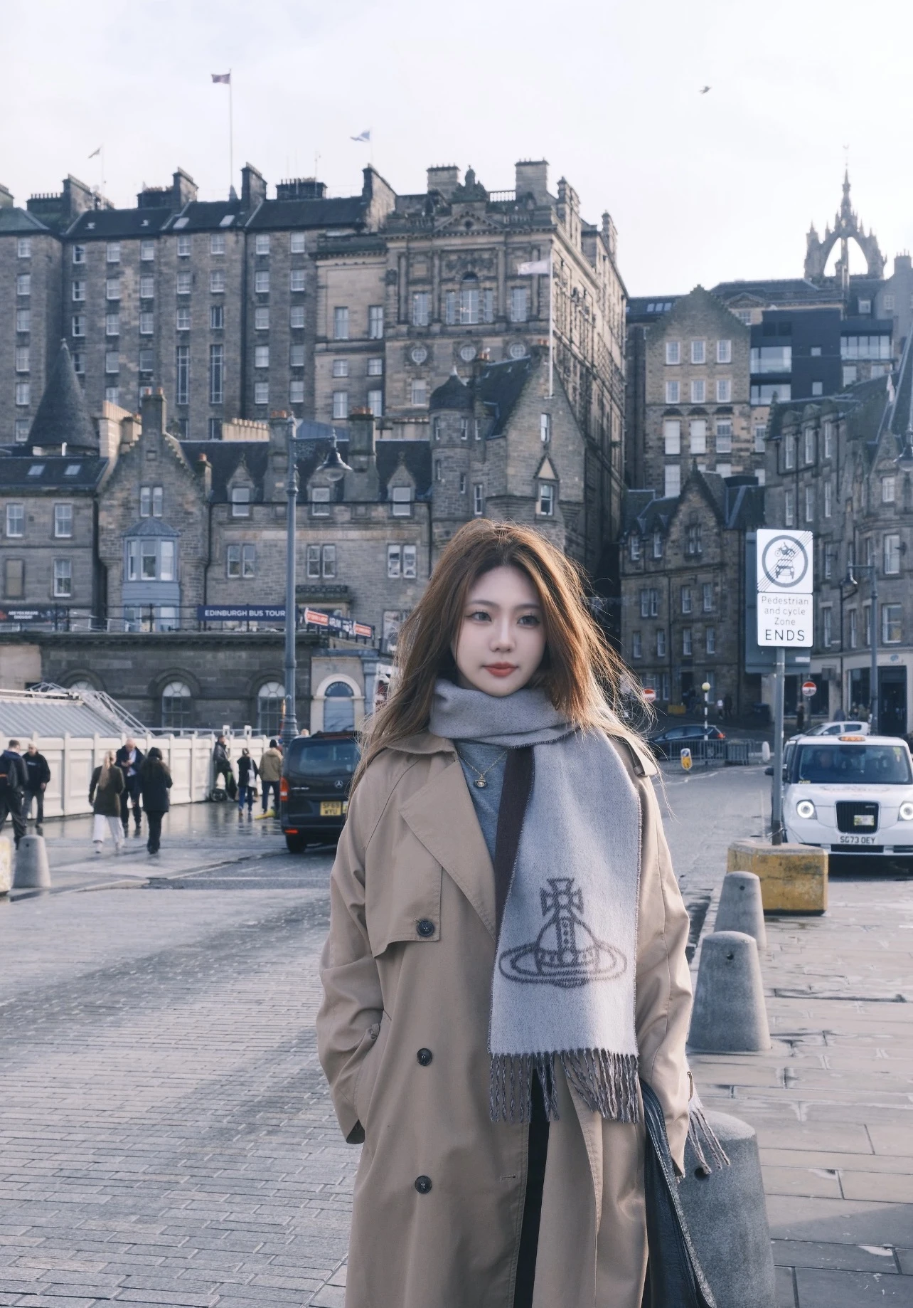 Vivienne Westwood Big Orb Wool Scarf 羊毛土星圍巾🧣100%羊毛