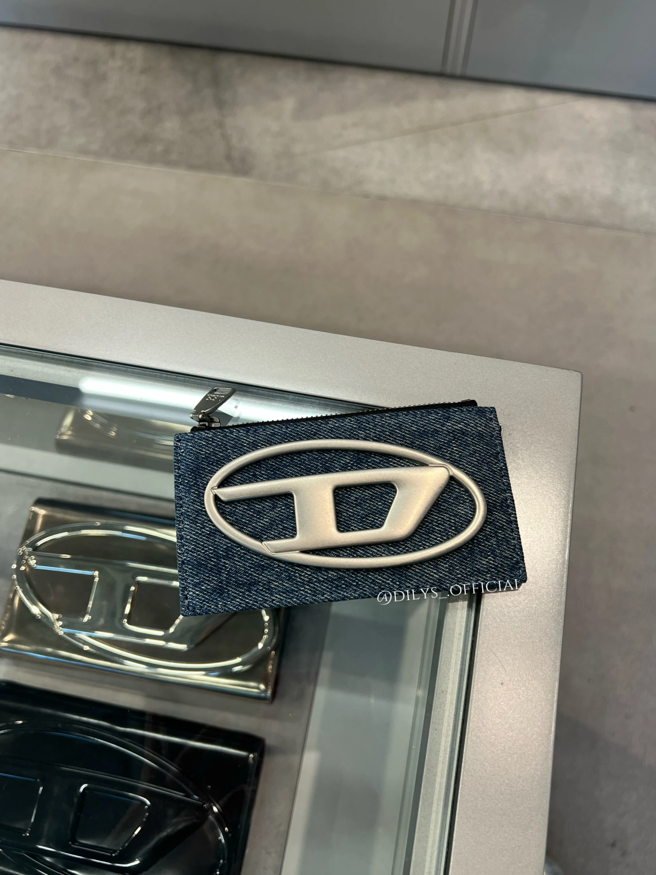 DIESEL D LOGO單寧卡包