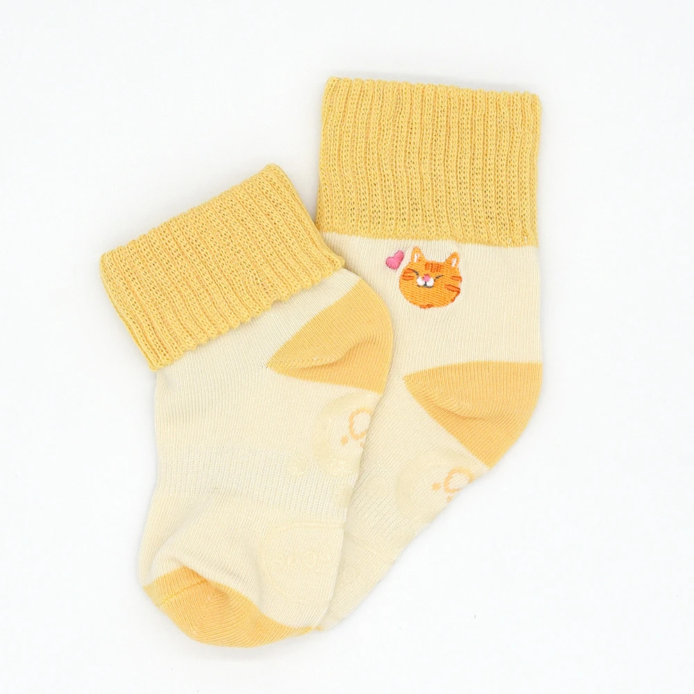 刺繡反折中筒襪-奇奇(米)