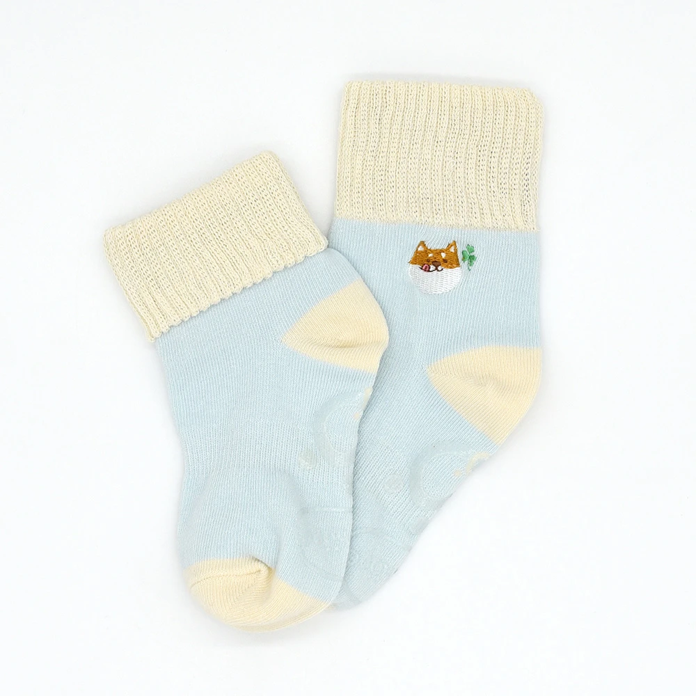 刺繡反折中筒襪-阿福(淺藍)