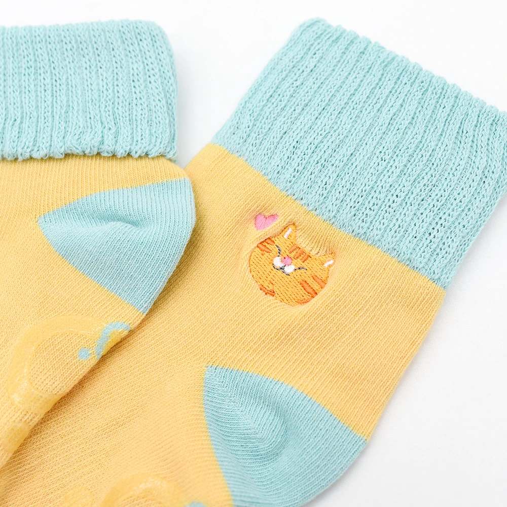 刺繡反折中筒襪-奇奇(黃)