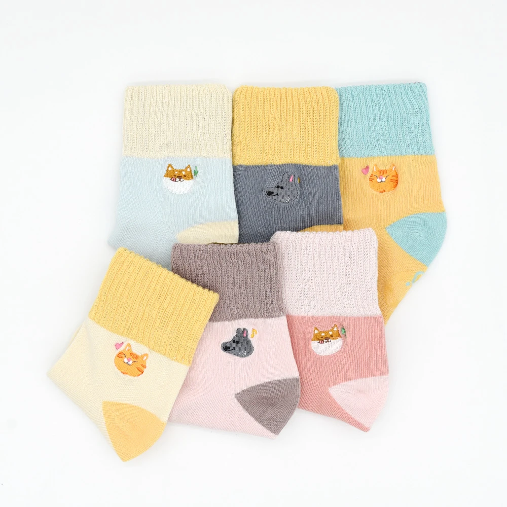 刺繡反折中筒襪-包色6雙組