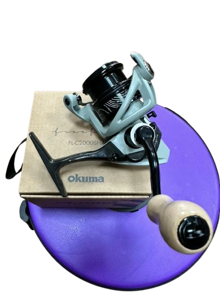 【世界釣具】okuma 寶熊 遊者 淺線杯 捲線器 紡車輪 旋入式搖臂 FLC2000S 路亞捲