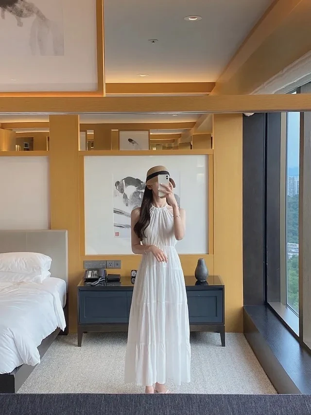 Ying Fashion Shop 法式氣質 繞頸削肩 露肩設計感 度假風連衣裙 收腰顯瘦 無袖連衣裙