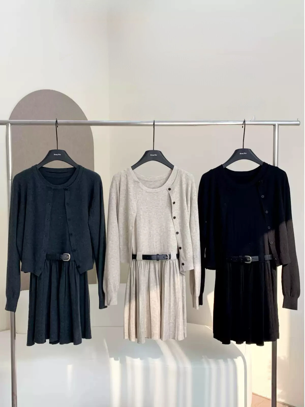 Ying Fashion Shop 軟糯針織 針織開衫外套 收腰顯瘦 壓褶背心洋裝 背心連衣裙 兩件式套裝