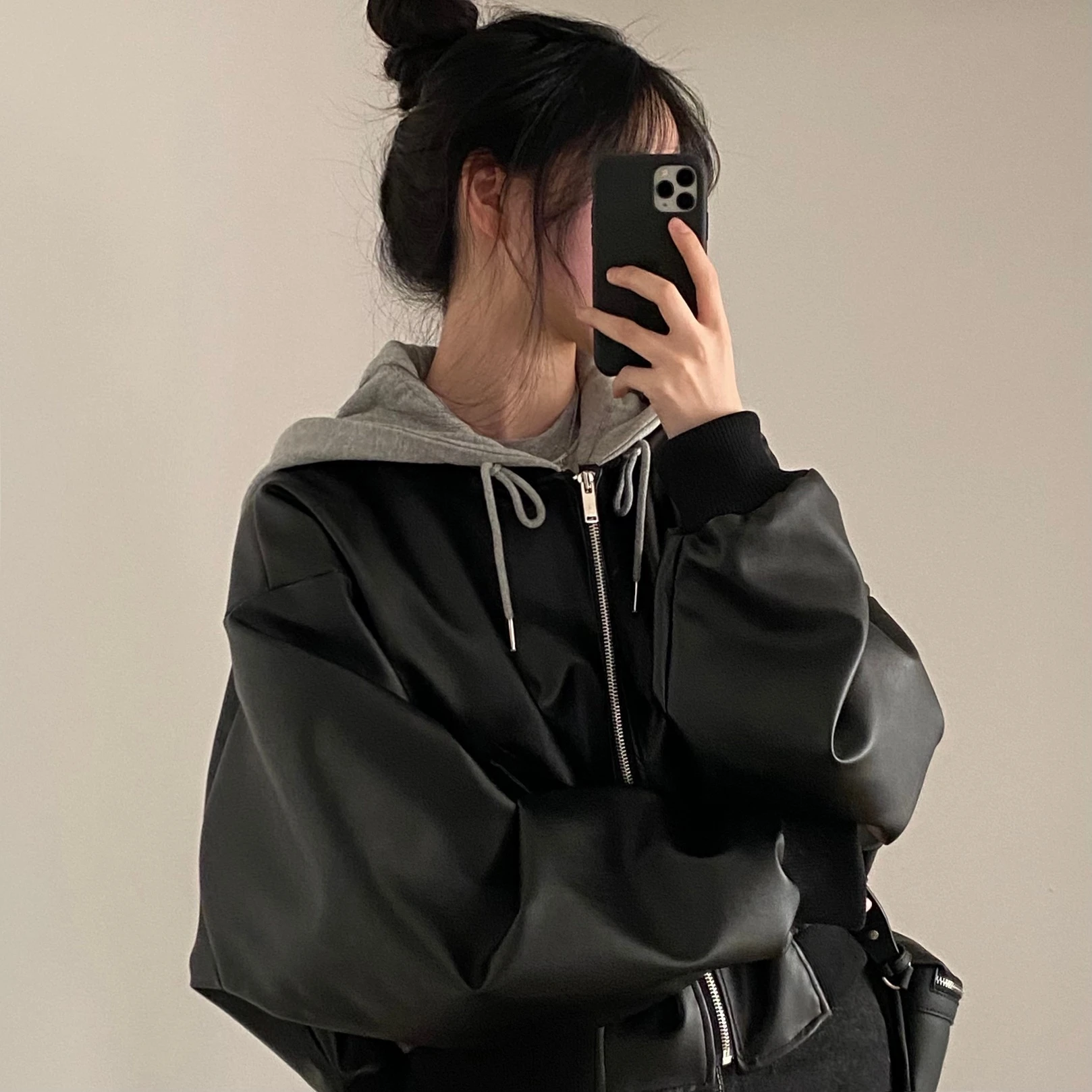 現貨 Ying Fashion Shop 秋冬新款 復古皮衣外套 雙口袋拉鍊外套 休閒百搭 假兩件連帽 皮衣外套