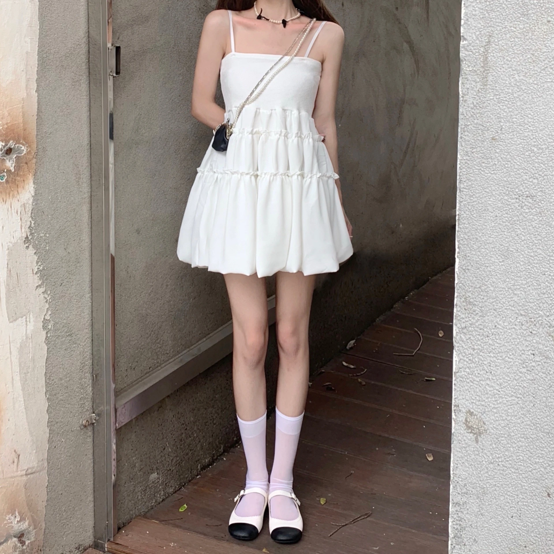 Ying Fashion Shop 夏季新款 法式蓬蓬裙 純慾小清新 氣質 吊帶洋裝 高級感短裙 收腰連衣裙 吊帶洋裝