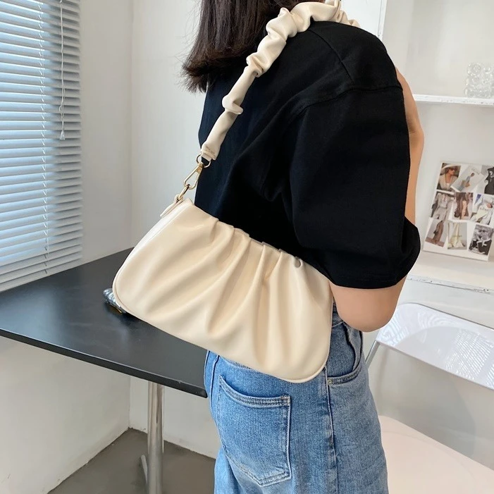 Ying Fashion Shop 高級質感 小眾包 雲朵包 腋下包 PU皮 褶皺雲朵包 百搭氣質 單肩包 斜背包