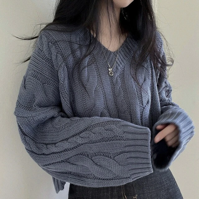 Ying Fashion 秋冬新款 chic復古麻花 針織上衣 V領針織毛衣 寬鬆 短款針織衫 露腰 慵懶風