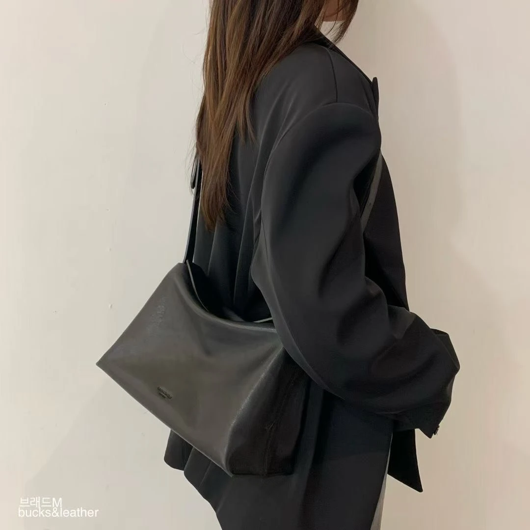 【BUCKS & LESTHER】人氣爆款 磁吸枕頭包 羊皮 牛皮枕頭包 柔軟羊皮包 大中小款式