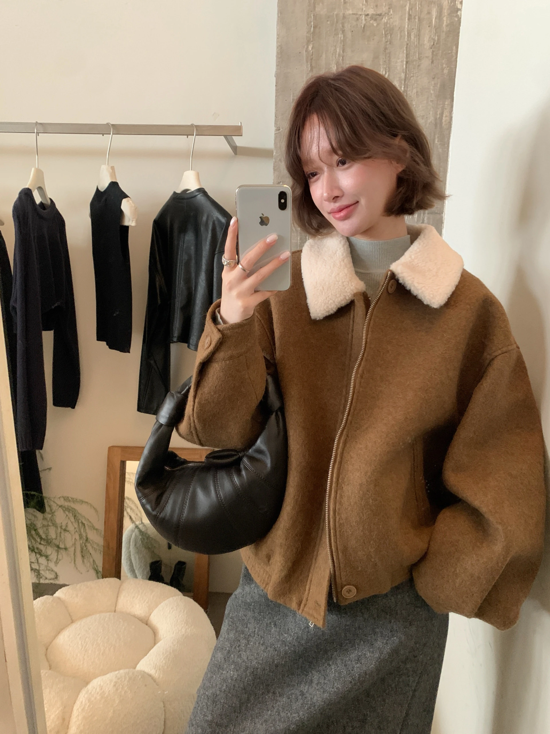 Ying Fashion Shop  高級感毛呢 翻領拼色外套 拉鍊毛呢外套 羊羔毛拼接領口 翻領毛呢外套 保暖毛呢外套