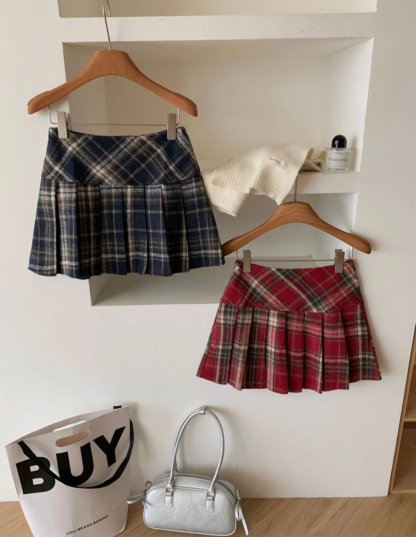 Ying Fashion Shop 顯瘦短裙 格紋半身裙 紅色格子 百褶短裙 高腰顯瘦 防走光 A字毛呢半身裙