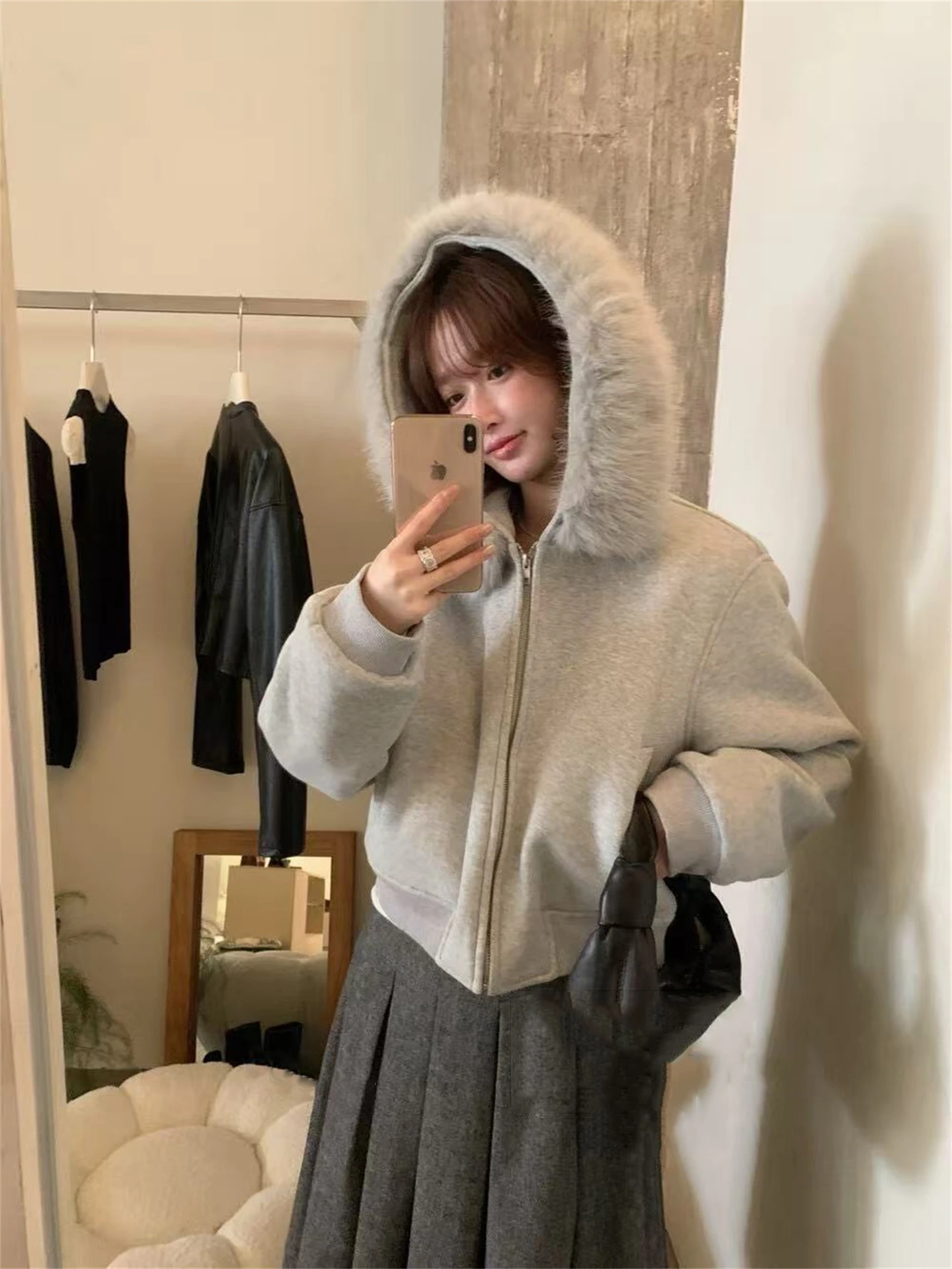 Ying Fashion Shop 版型好看! 加絨加厚 厚實保暖 大毛領連帽外套 寬鬆百搭 拉鍊外套