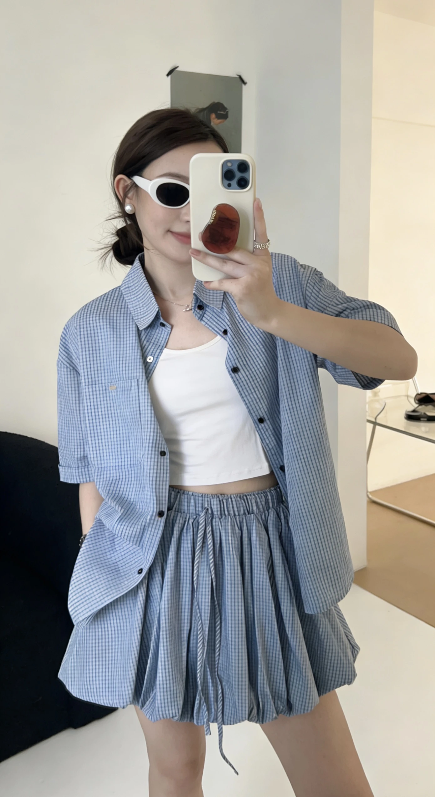 Ying Fashion Shop 學院風 格紋長袖襯衫 減齡氣質 小清新時尚套裝 吊帶背心 鬆緊花苞短裙 三件式套裝