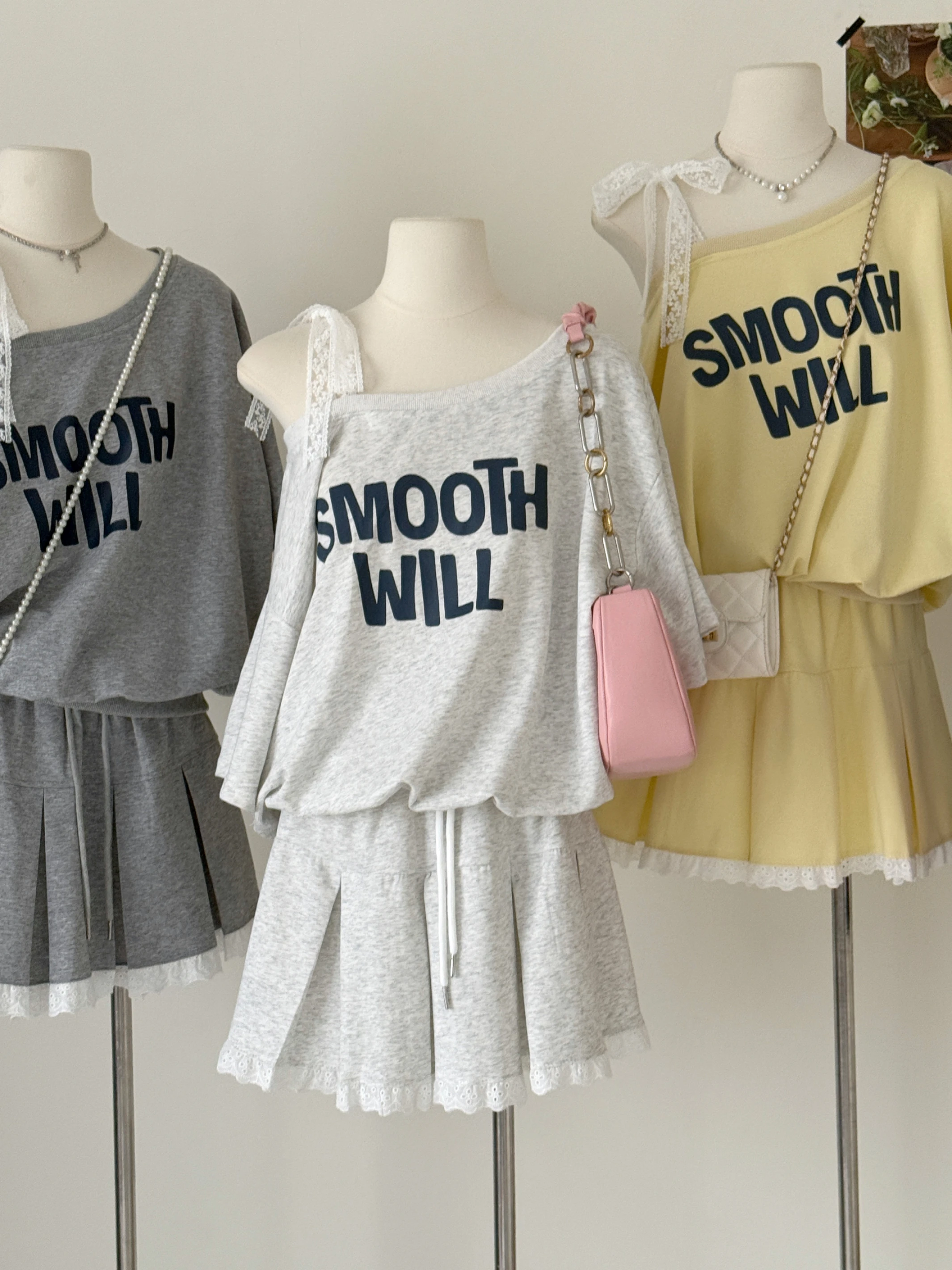 Ying Fashion Shop 時尚氣質 斜肩蕾絲綁帶 拼接短袖露肩兩件套 高腰半身裙 字母印花 兩件式套裝