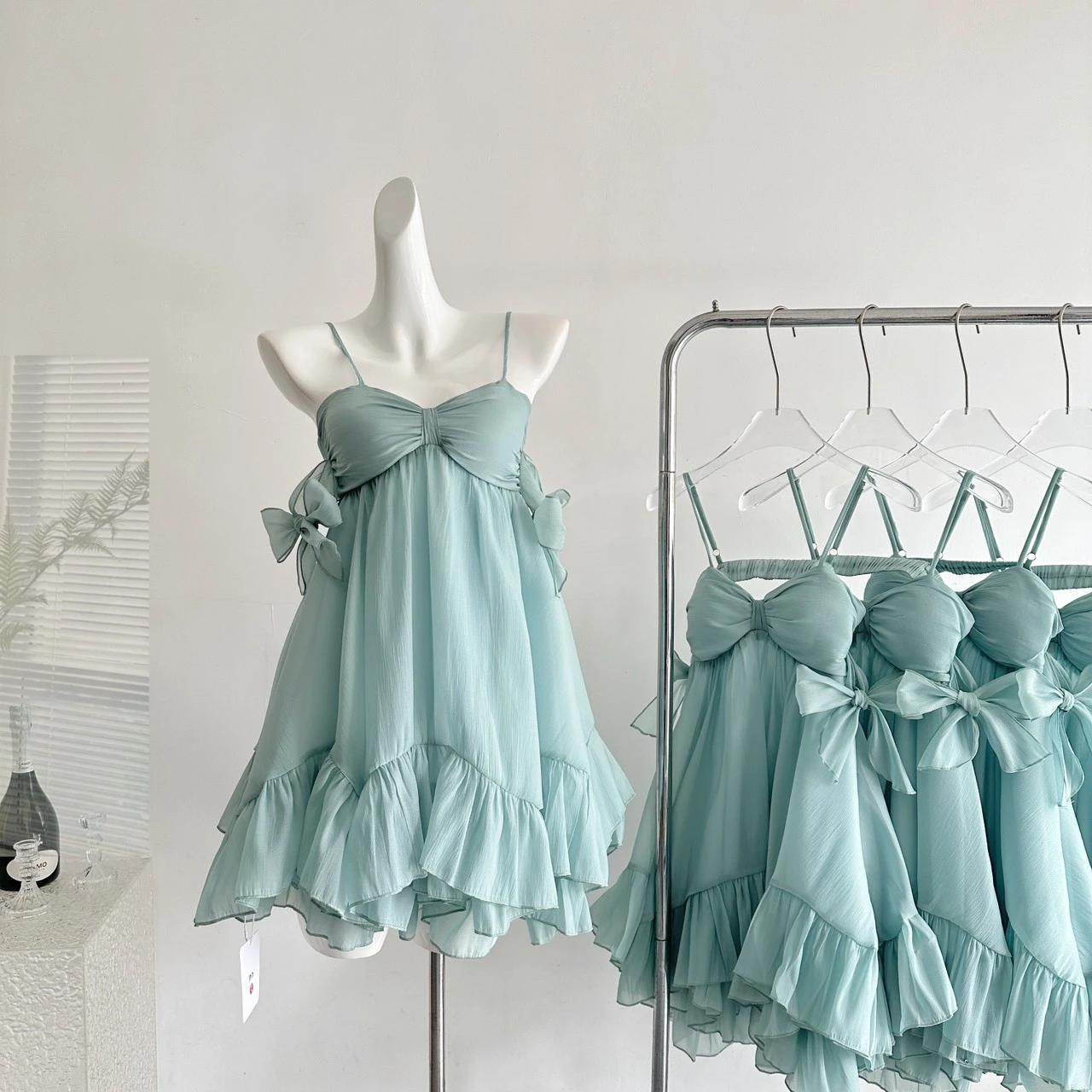 【出清! 現貨48小時快速出貨】Ying Fashion Shop 薄荷法式少女洋裝 不規則洋裝 蝴蝶結吊帶連衣裙 荷葉邊洋裝