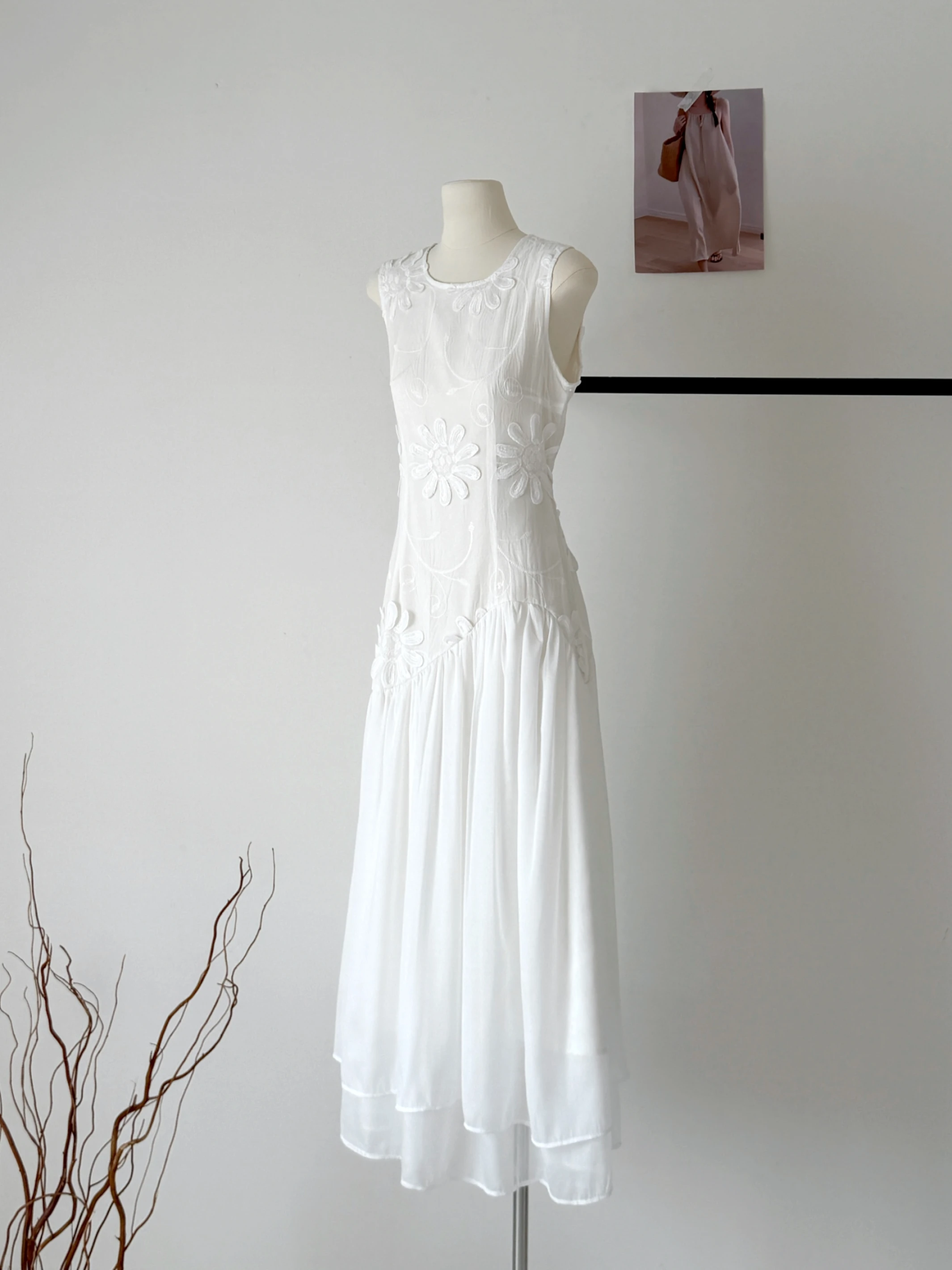 Ying Fashion Shop 法式立體刺繡 無袖長洋裝 花花刺繡洋裝 氣質女神感 高級感無袖洋裝