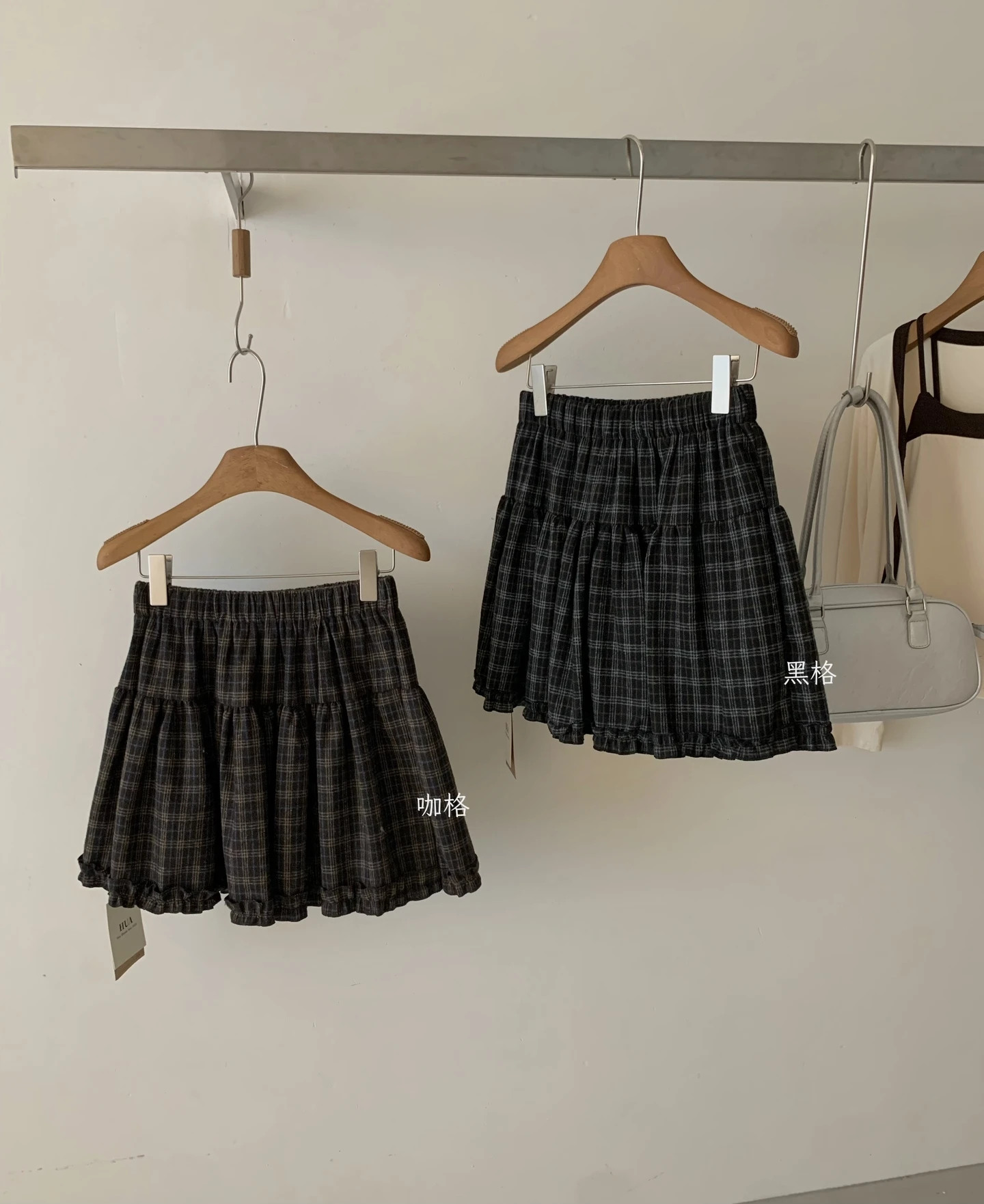 Ying Fashion Shop 復古格紋 木耳邊蛋糕裙 減齡百搭 寬鬆A字短裙 百搭A字裙