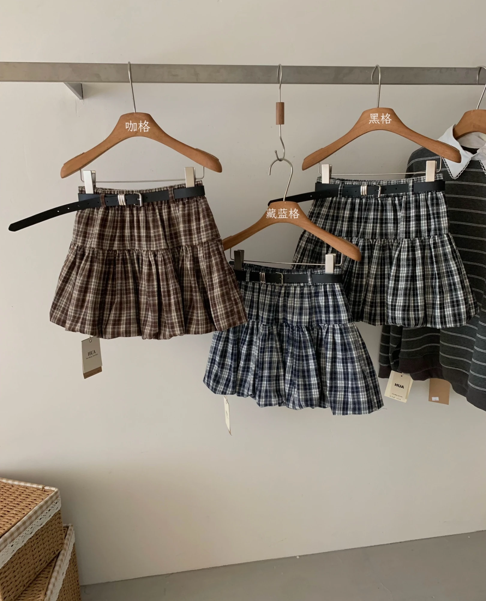 Ying Fashion Shop 學院風 格紋花苞短裙 高腰A字格紋短裙 格紋短裙