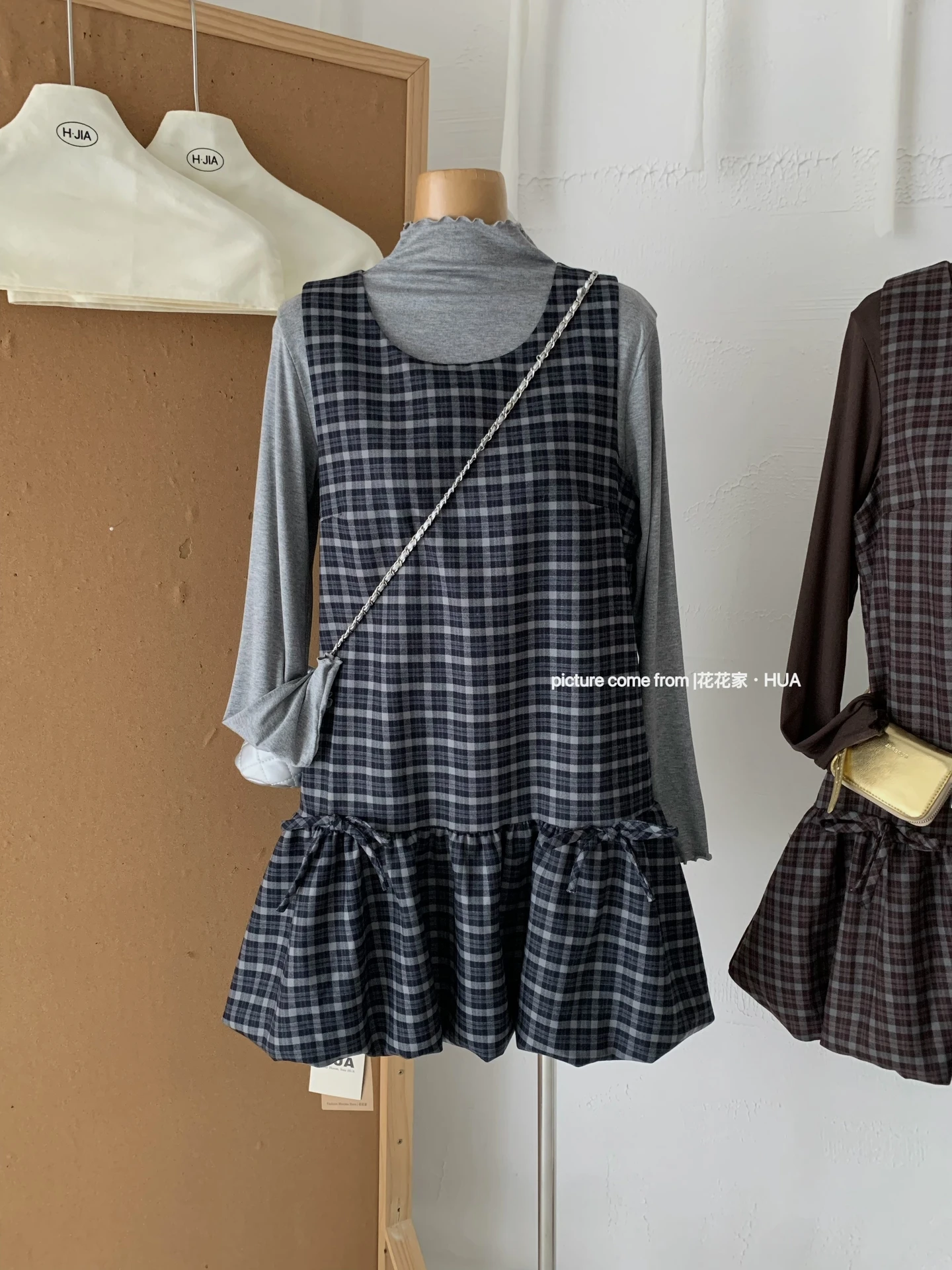 Ying Fashion Shop 可愛兩件套 打底針織衫 格紋吊帶裙 蝴蝶結設計感 顯瘦百搭 花苞裙 兩件套