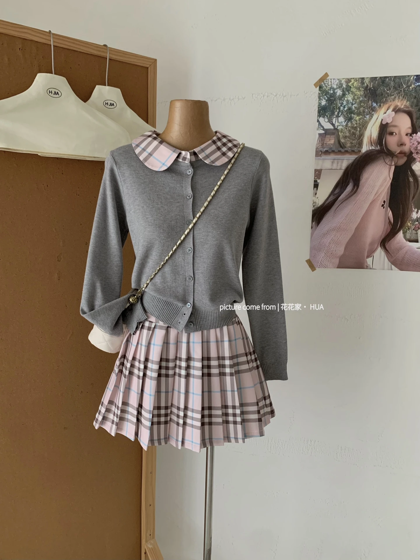 Ying Fashion Shop 氣質少女感 粉格娃娃領 針織開衫外套＋格紋百褶短裙 有內襯 兩件式套裝