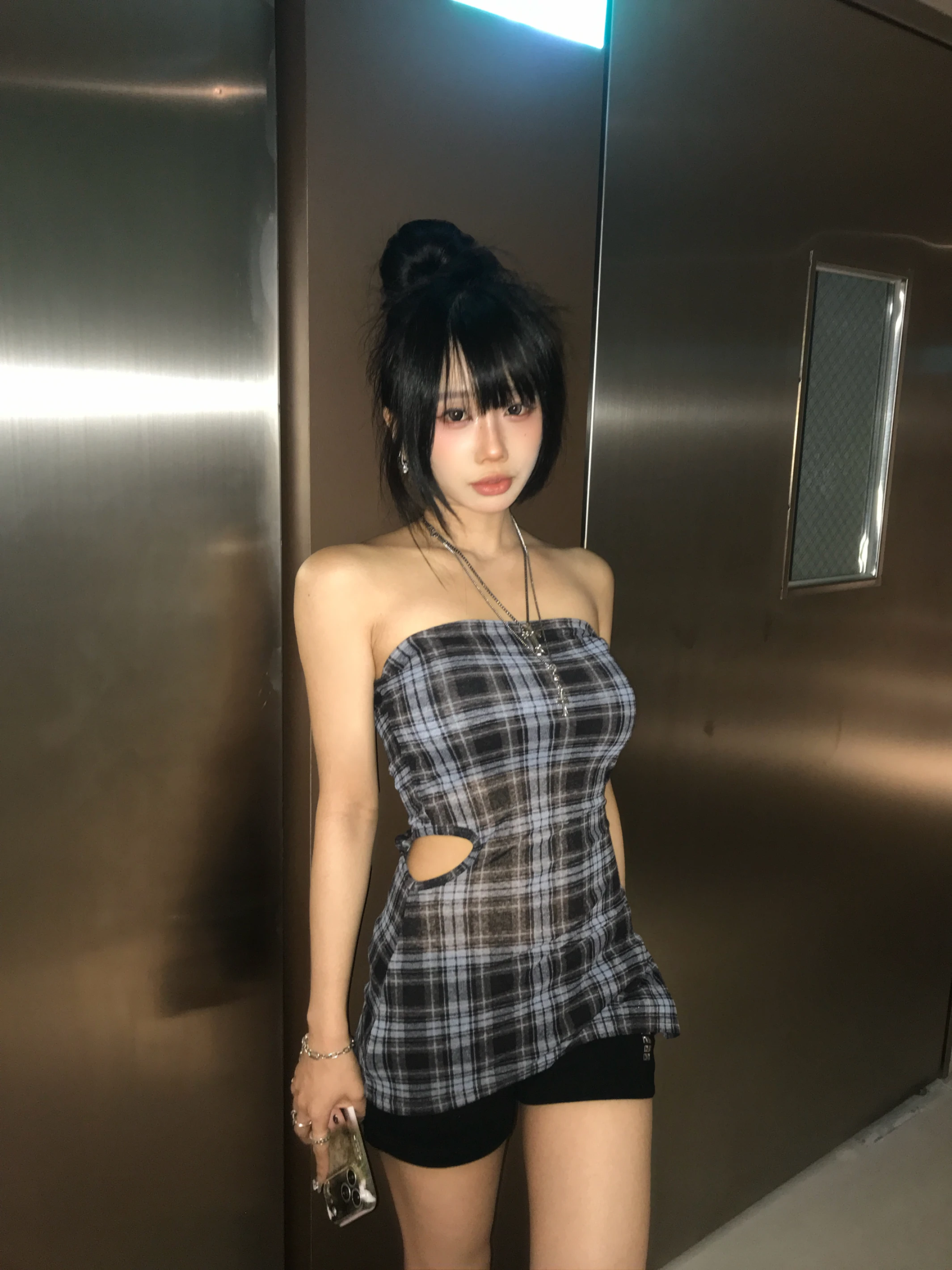 (現貨)🇰🇷MAY102 復古格紋不對稱長版上衣_藍咖