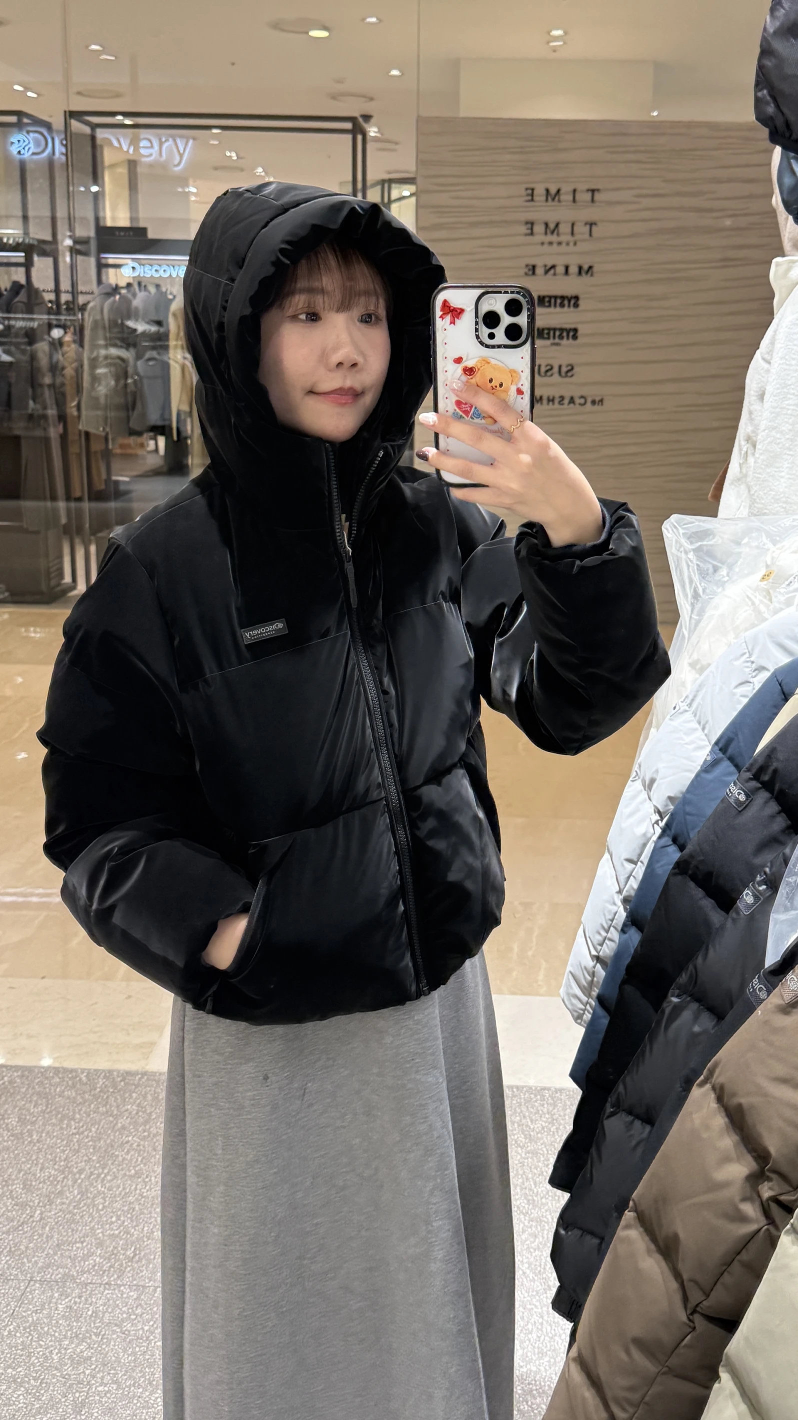(超殺折扣）Discovery女款 微光澤連帽鴨絨外套