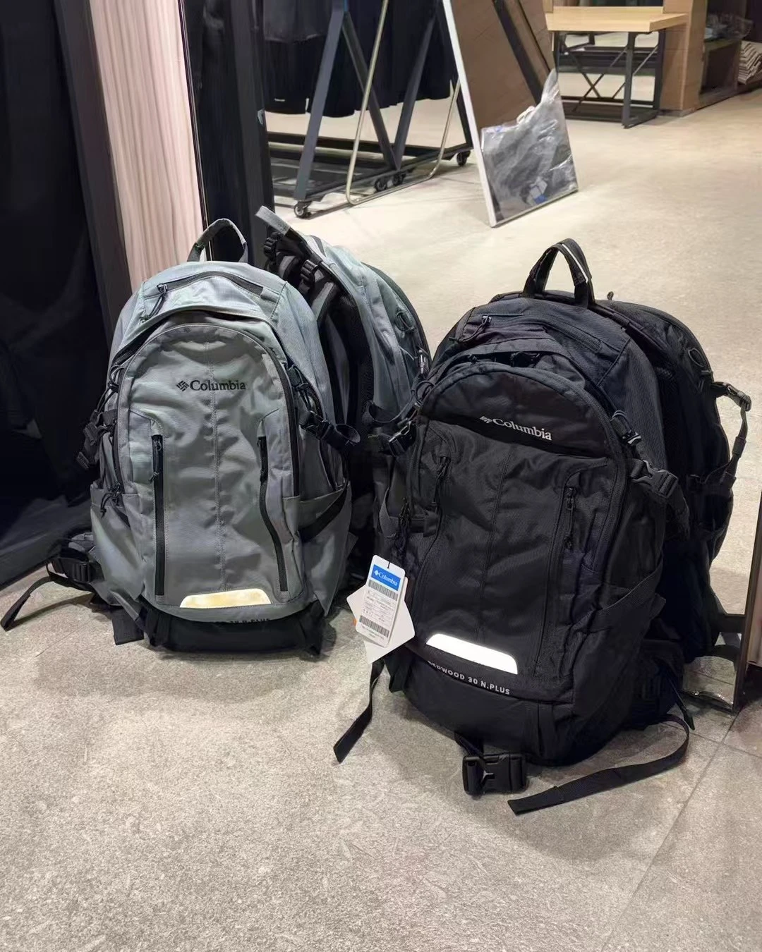 Columbia 30L帥氣的機能後背包
