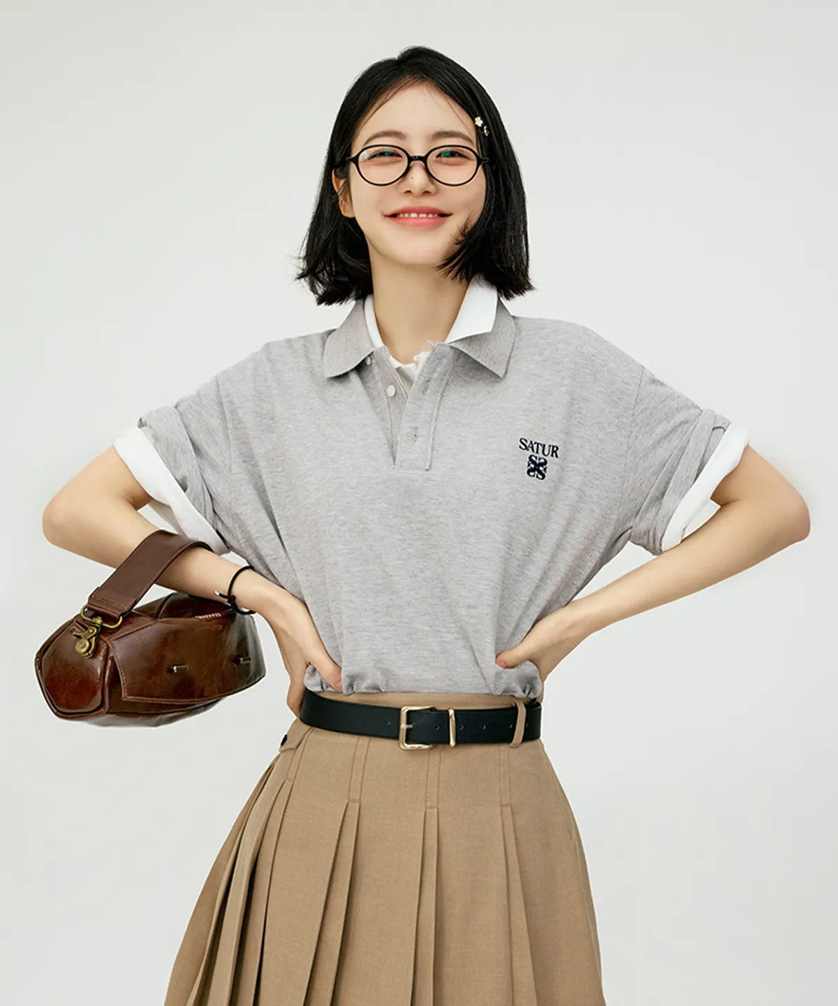 SATUR 經典刺繡翻領 Polo 上衣 男女通穿款
